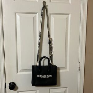 NWT Michael Kors Mirella Small Pebbled Leather Crossbody Bag